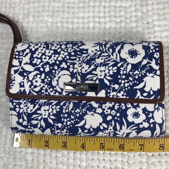 Chaps Floral Crossbody Wristlet Blue and White Floral, Logo Vegan Leather Trim - Picture 8 of 9